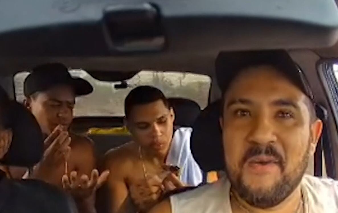 Motorista de aplicativo alavanca renda com venda de palha italiana durante corridas no Rio