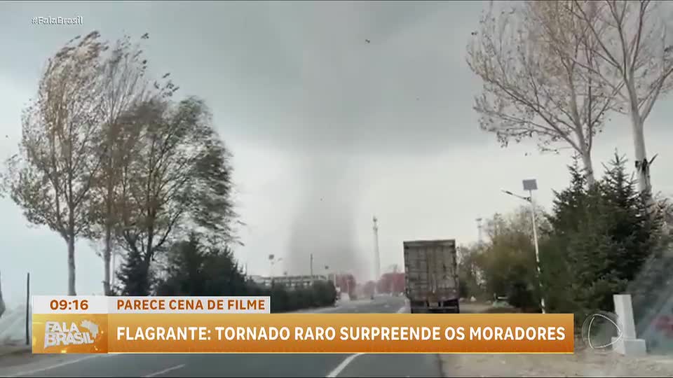 Tornado fora de época surpreende área rural na China