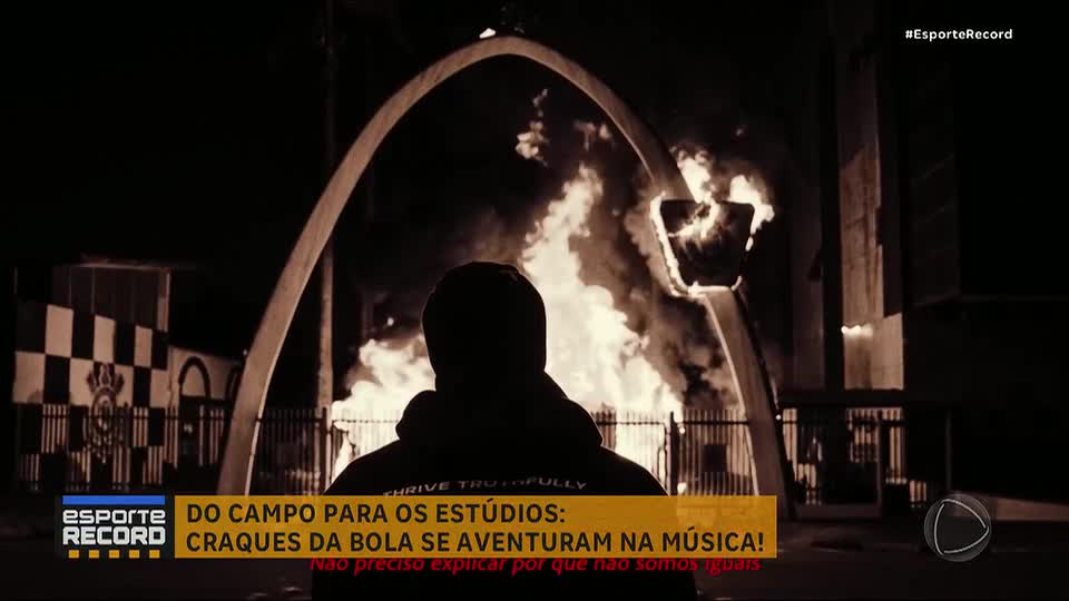 Para além de Gabigol e Memphis, relembre os jogadores com relações estreitas com a música