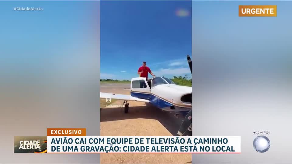 Avião com equipe de televisão a caminho de gravação cai em rio no Acre
