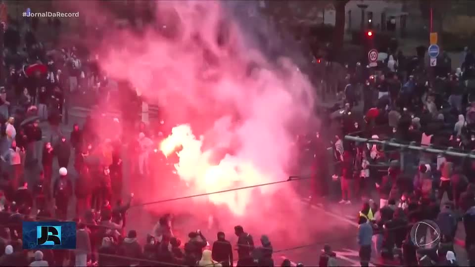 Macron vai anunciar novo pacote de medidas para conter protestos na França