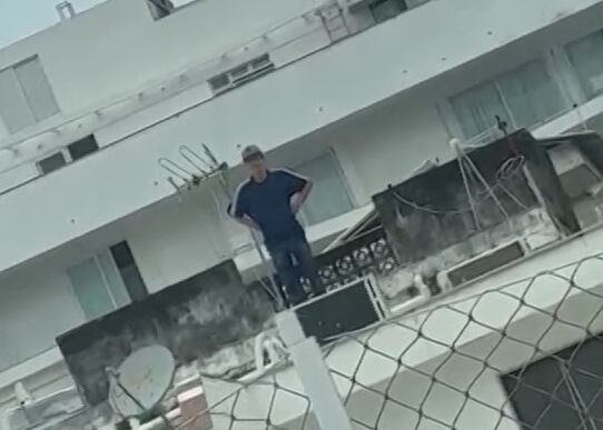 'Vovô Aranha do Crime': homem é preso por escalar e invadir prédios no Recreio, no Rio