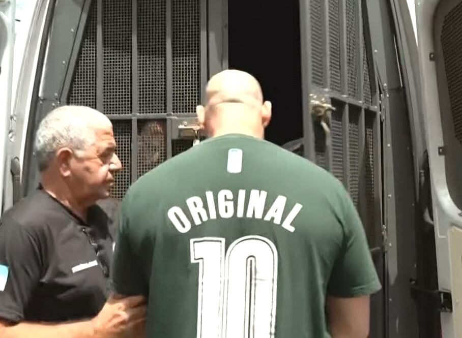 Falso delegado é preso após aplicar golpes em postos de combustíveis no Rio