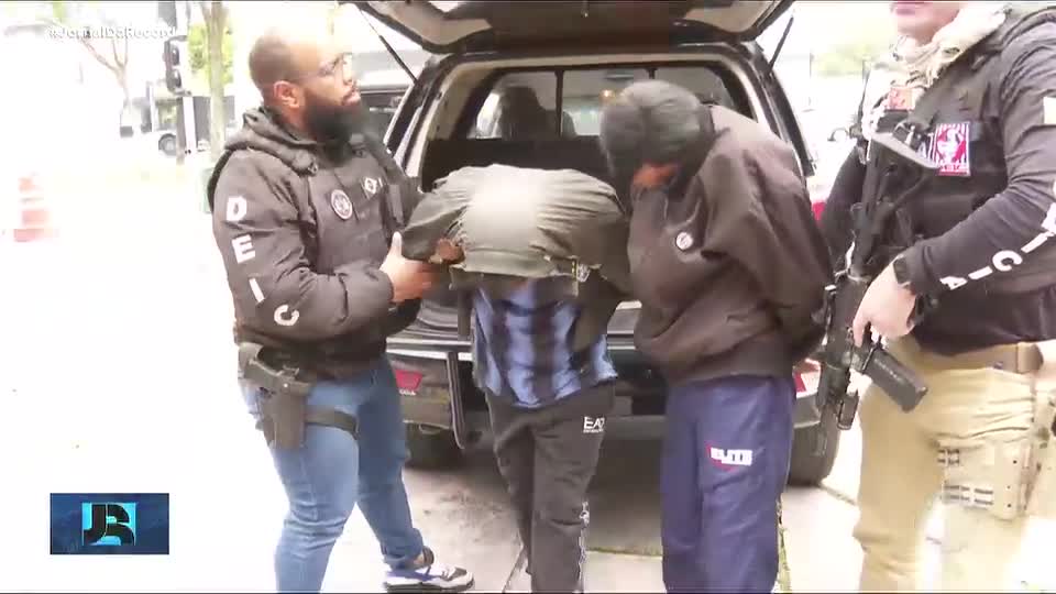 Vereador de SP é preso por suspeita de lavagem de dinheiro do PCC por meio de empresa de ônibus