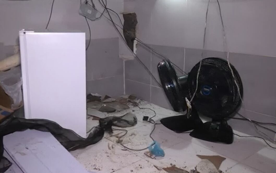 Bunker do tráfico é descoberto durante operação na comunidade da Serrinha, no Rio