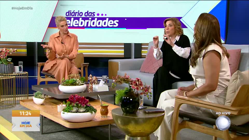 Assista à íntegra do Diário das Celebridades desta quinta-feira (30)