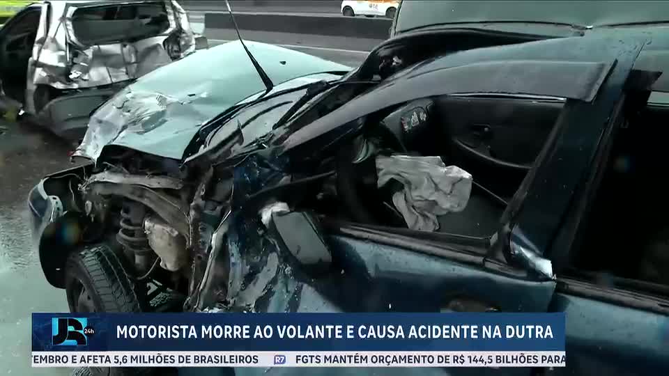 Grave acidente de ônibus causa engavetamento na rodovia Presidente Dutra