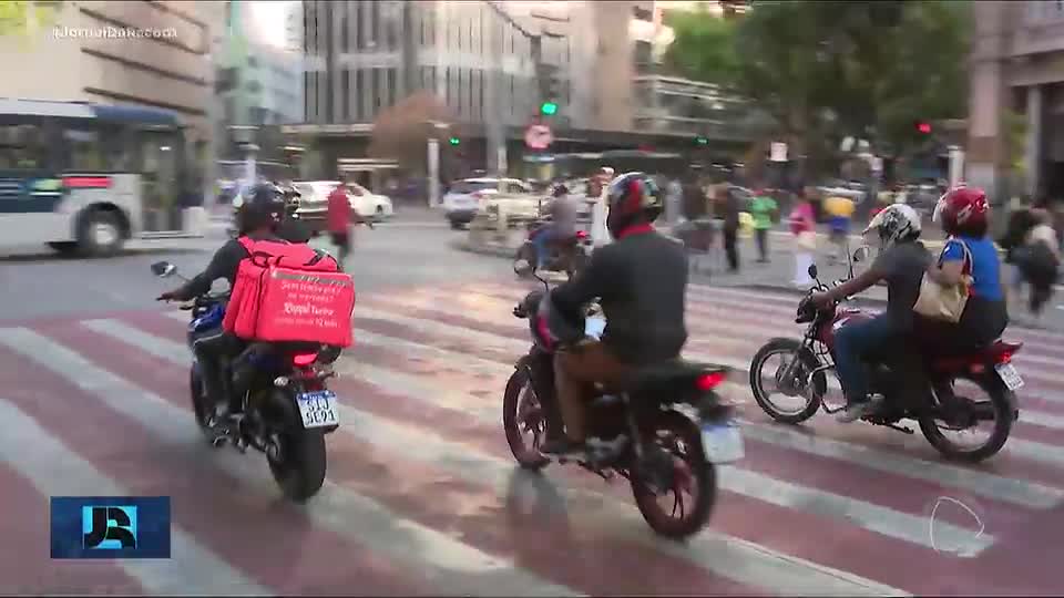 Motos que ultrapassarem limite de ruído serão multadas em R$ 500 em Belo Horizonte (MG)