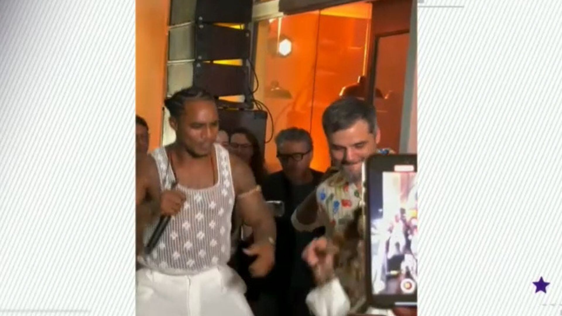 Cotado ao Oscar, Wagner Moura se joga em festa após pré-estreia de 'O Agente Secreto’