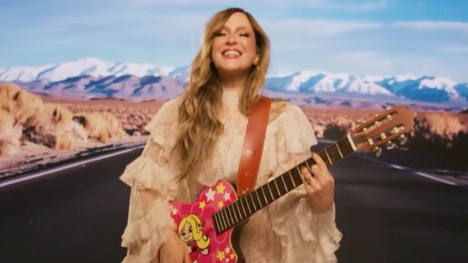 Claudia Leitte divulga primeiro capítulo de projeto