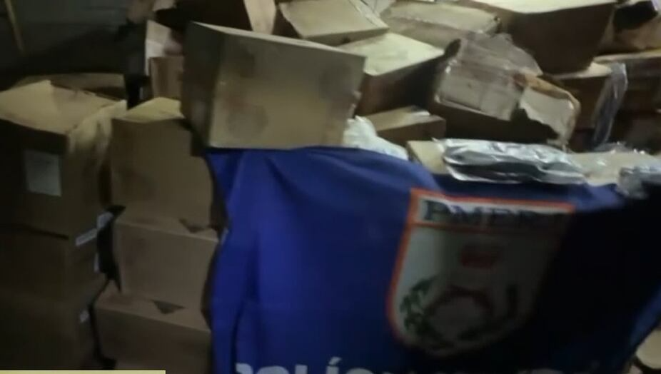 Tiroteio no Morro do Fubá após roubo de caminhão; motorista e ajudante são mantidos reféns por horas