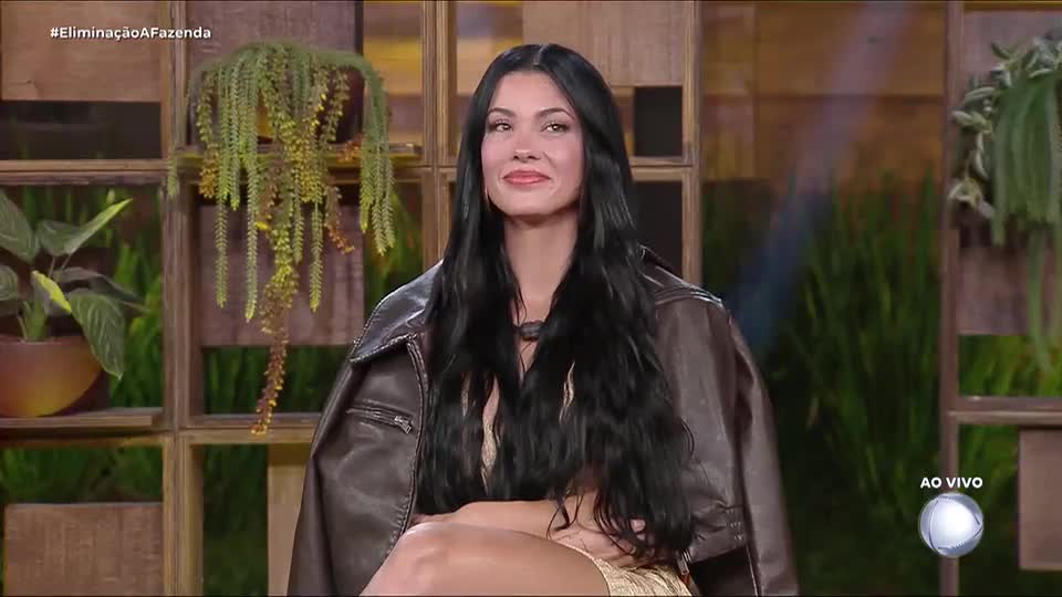 'Influenciado', diz Rayane sobre indicação de Toninho à Roça | A Fazenda 17