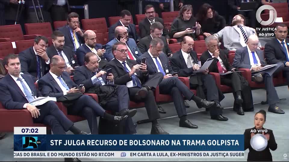 STF começa a julgar recursos de Bolsonaro em trama golpista
