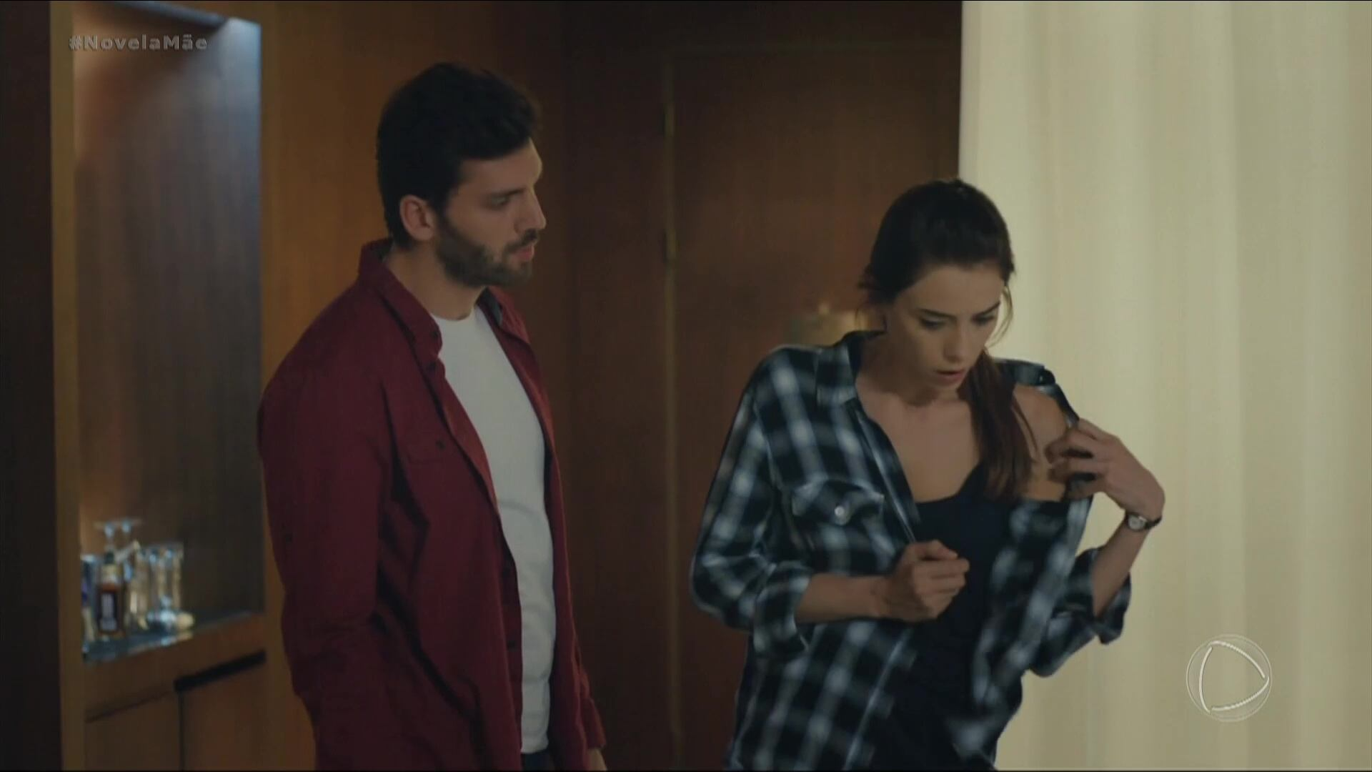 Zeynep se enfurece após ser testada por Ali | Mãe