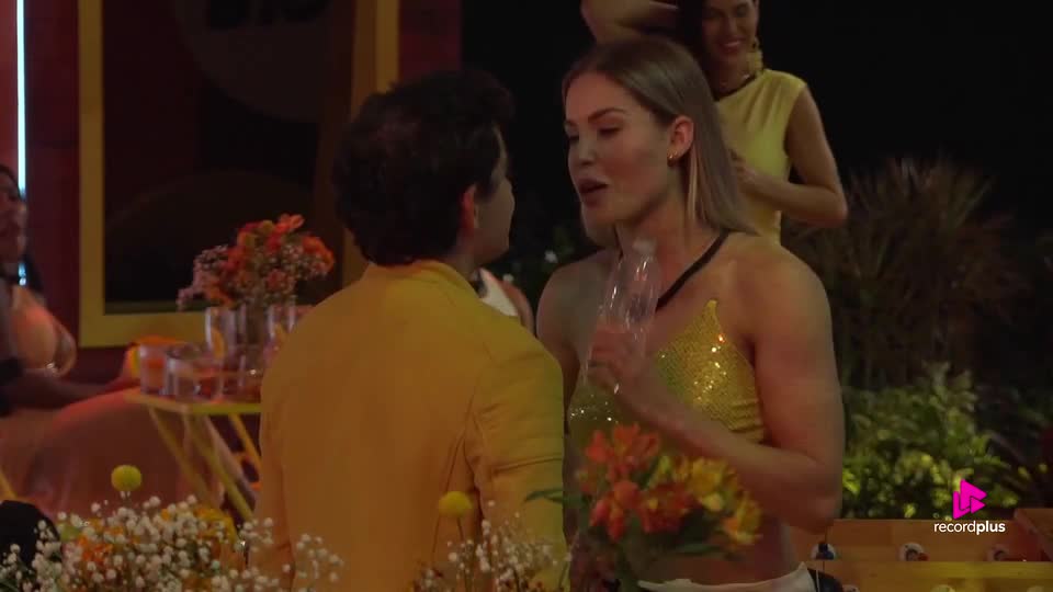 'Tomara que você saia', diz Saory para Dudu sobre aliança entre ele e Shia | A Fazenda 17