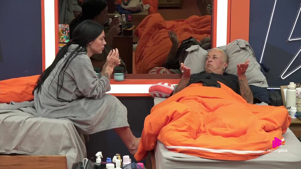 'Se a Kathy sair, a Carol está ferrada', opina Rayane | A Fazenda 17