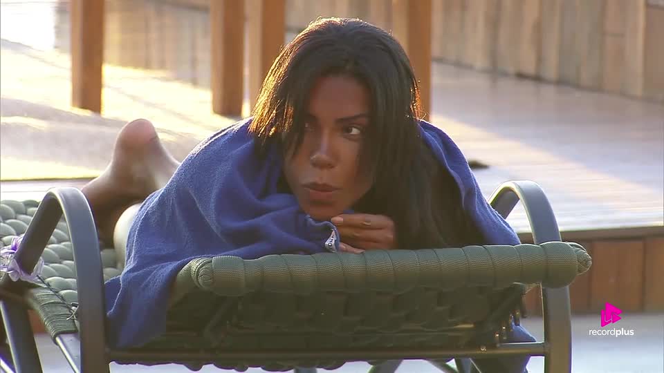 'Eu vou para a Roça com qualquer um deles', dispara Carol | A Fazenda 17