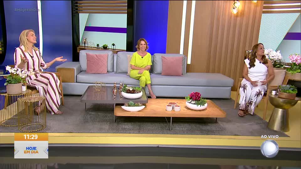 Assista à íntegra do Diário das Celebridades desta segunda-feira (10)