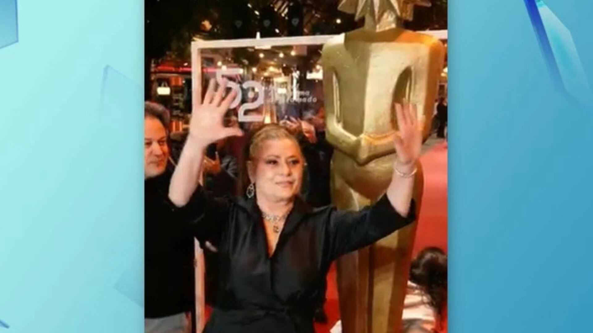 Vera Fischer diz que usa emojis em mensagens e superou ranço de celular