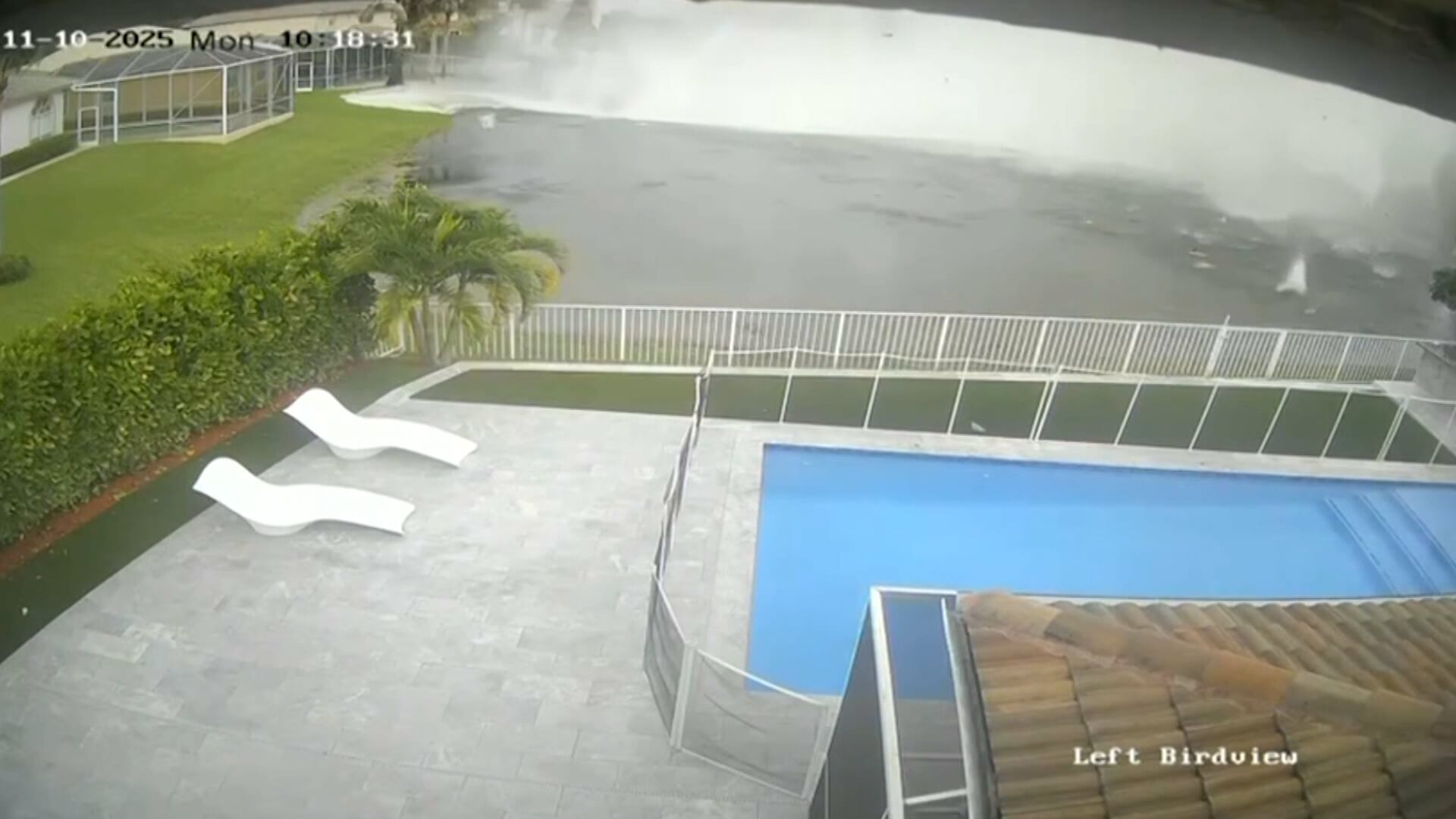 Avião com suprimentos para vítimas de furacão cai em lago nos Estados Unidos