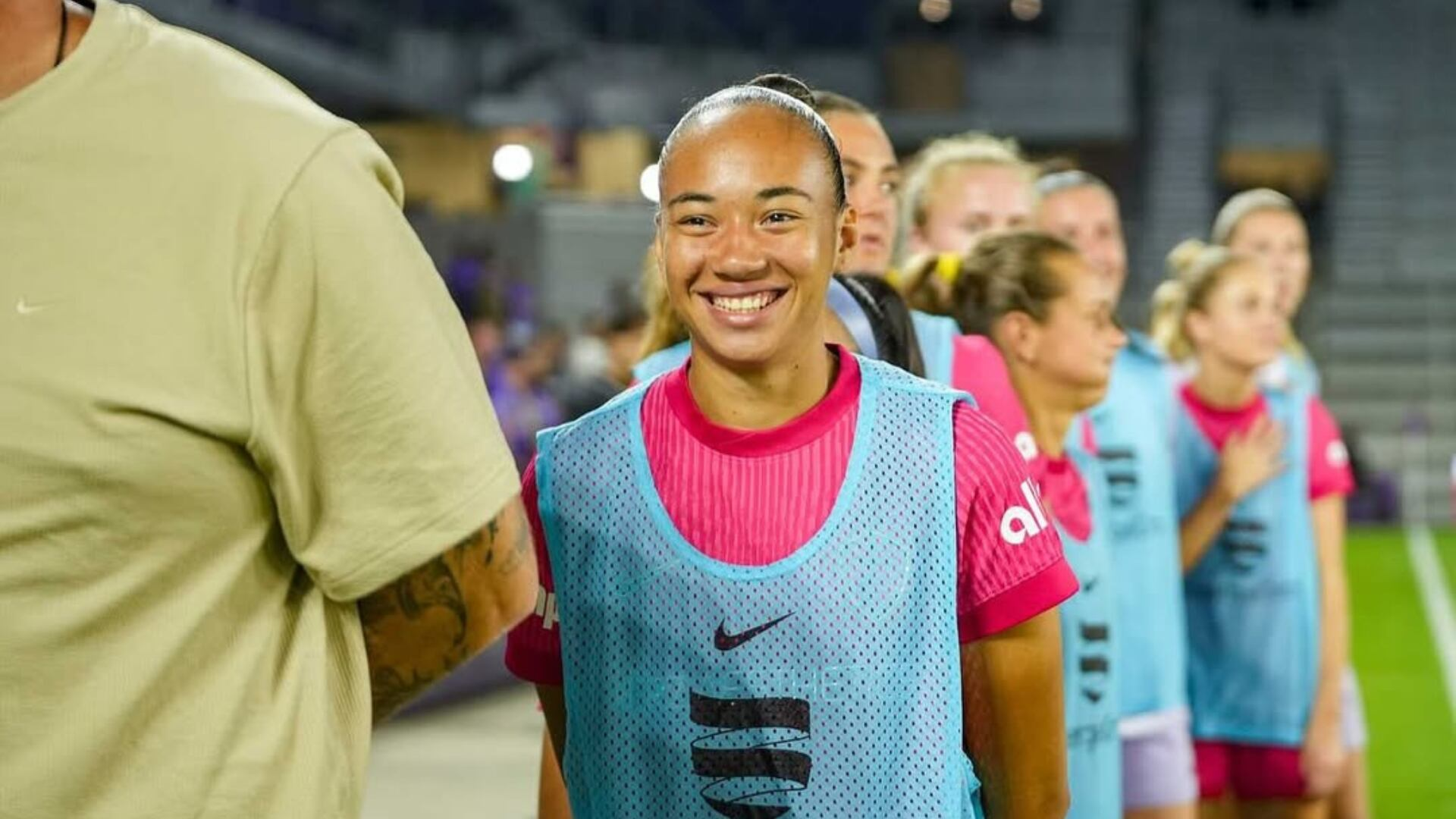 Aline Gomes pode sair do North Carolina Courage e voltar para o Brasil