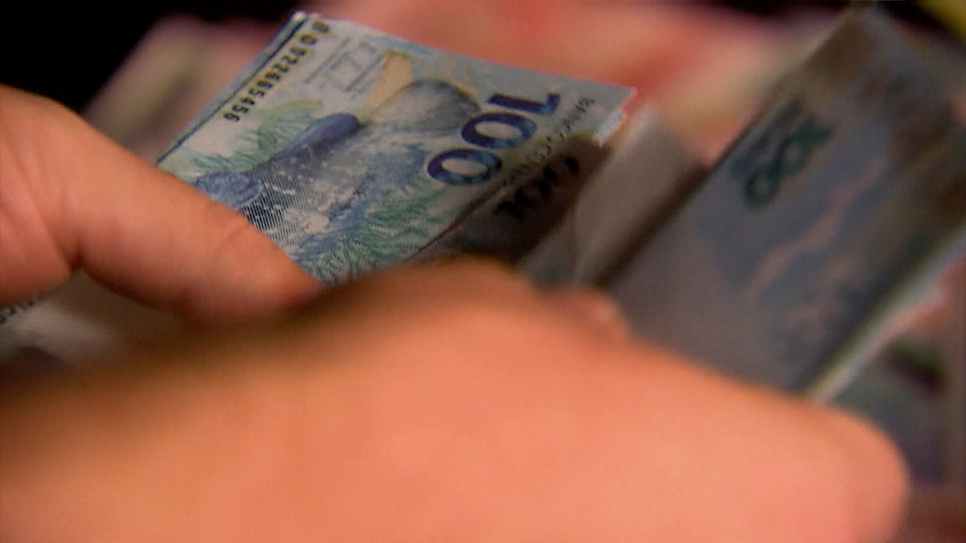 Inflação no Brasil desacelera em outubro, segundo IBGE