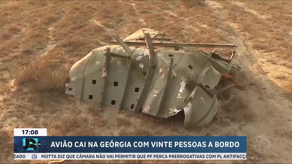 Avião cargueiro do Exército da Turquia cai na Geórgia com 20 pessoas a bordo