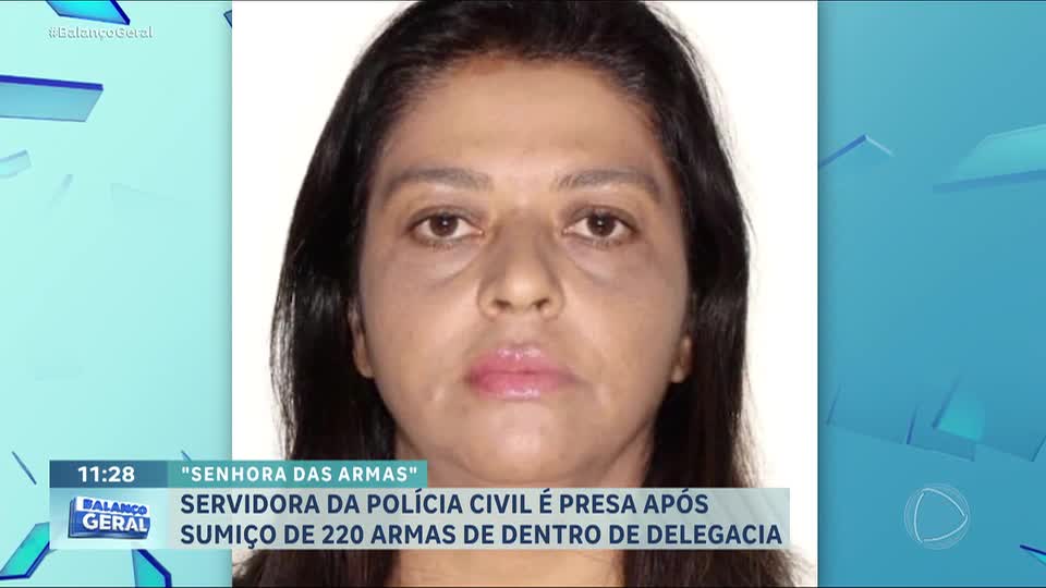 Servidora é presa sob suspeita de desviar armas da polícia para facções criminosas