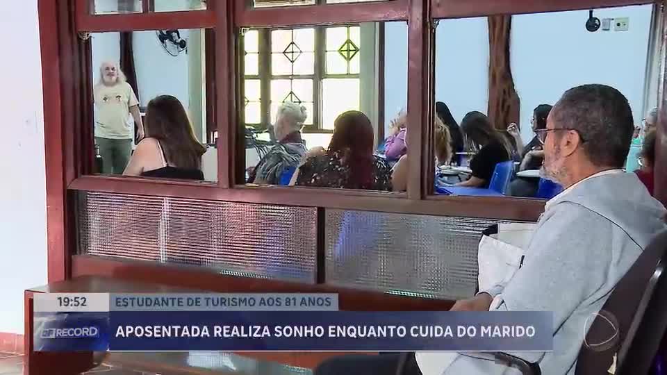 Aposentada inicia curso de turismo na UnB e assiste aulas enquanto cuida do marido com Alzheimer