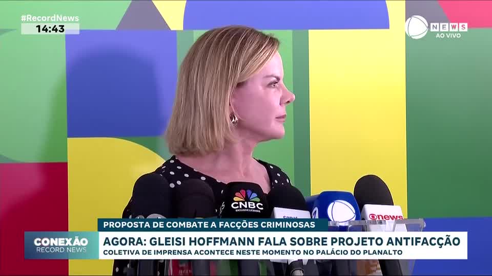 Gleisi Hoffman fala sobre projeto antifacção