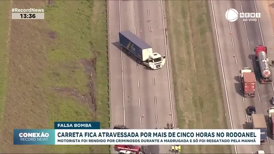 Carreta fica atravessada por mais de cinco horas no Rodoanel