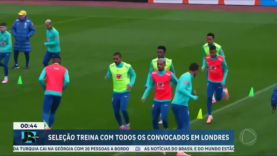 Seleção Brasileira faz primeiro treino com todo o elenco e se prepara para enfrentar o Senegal