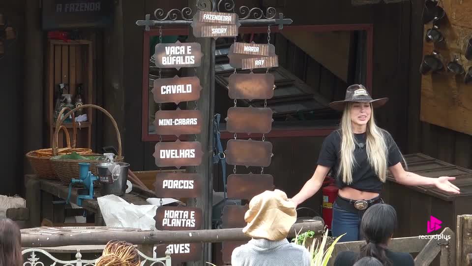 Saory delega tarefas e desafia Rayane a gerar punições: 'Vamos ver se só faz barulho' | A Fazenda 17
