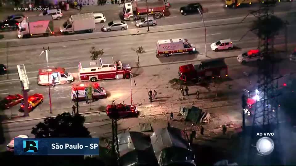 Casa explode na zona leste de SP