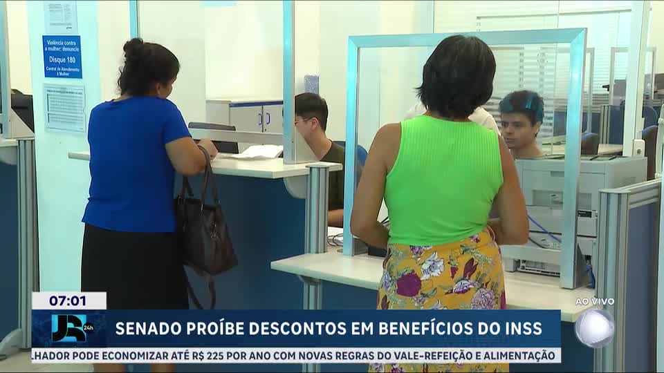 Senado aprova projeto que proíbe descontos em benefícios do INSS