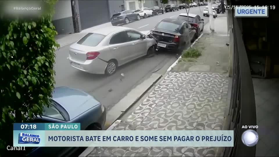 Motorista bate em carro estacionado em SP e some sem pagar prejuízo