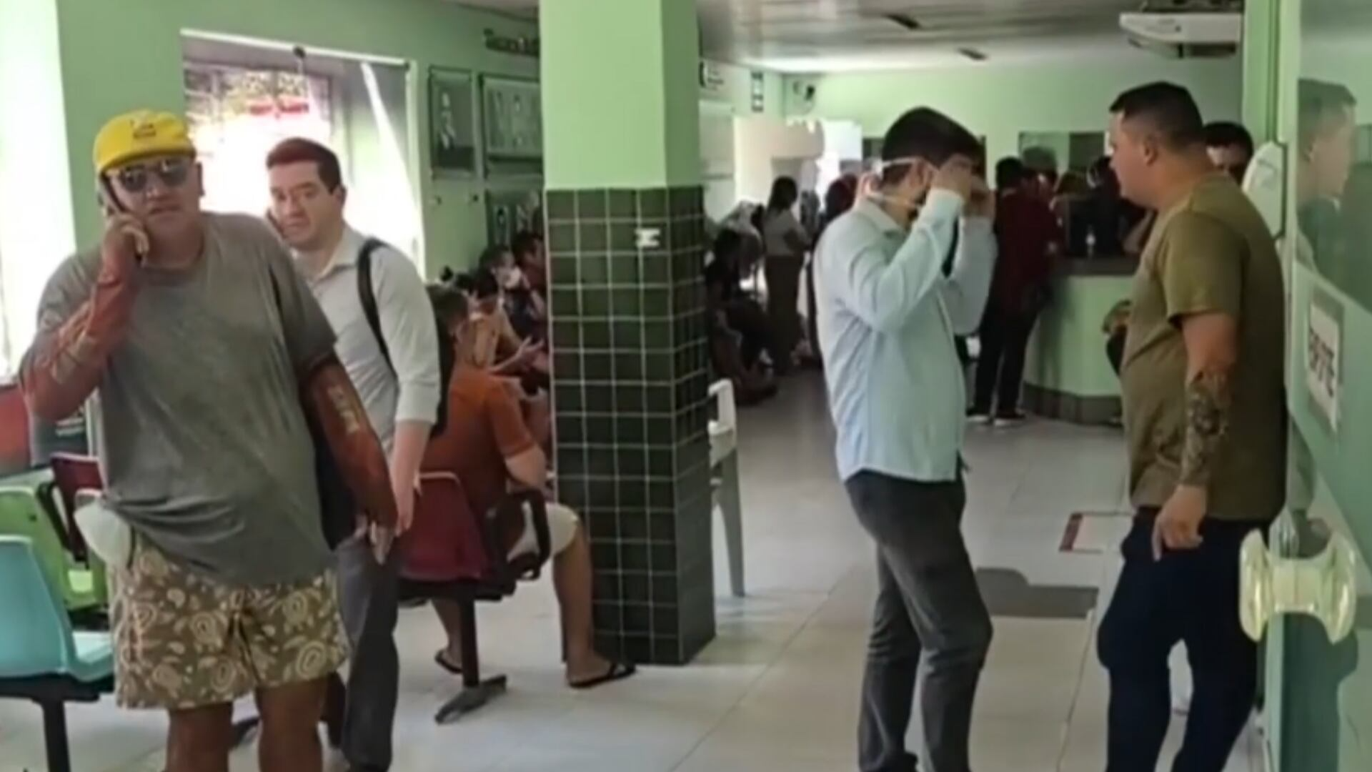 Bebês são transferidos após incêndio em hospital em Fortaleza (CE)