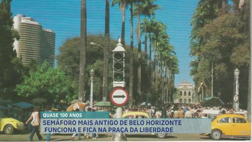 Semáforo mais antigo de Belo Horizonte funciona e fica na Praça da Liberdade