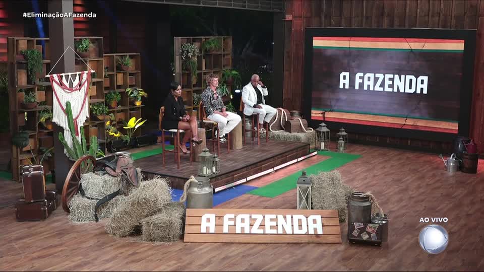 Carol, Matheus e Toninho defendem permanência no jogo | A Fazenda 17