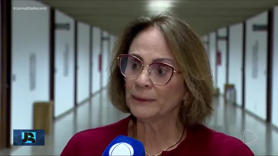 Damares pede explicações à ABDI sobre uso de recursos para promover nome do presidente da entidade