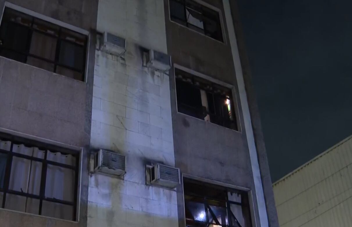 Corpos de duas pessoas são encontrados após incêndio em motel no Rio