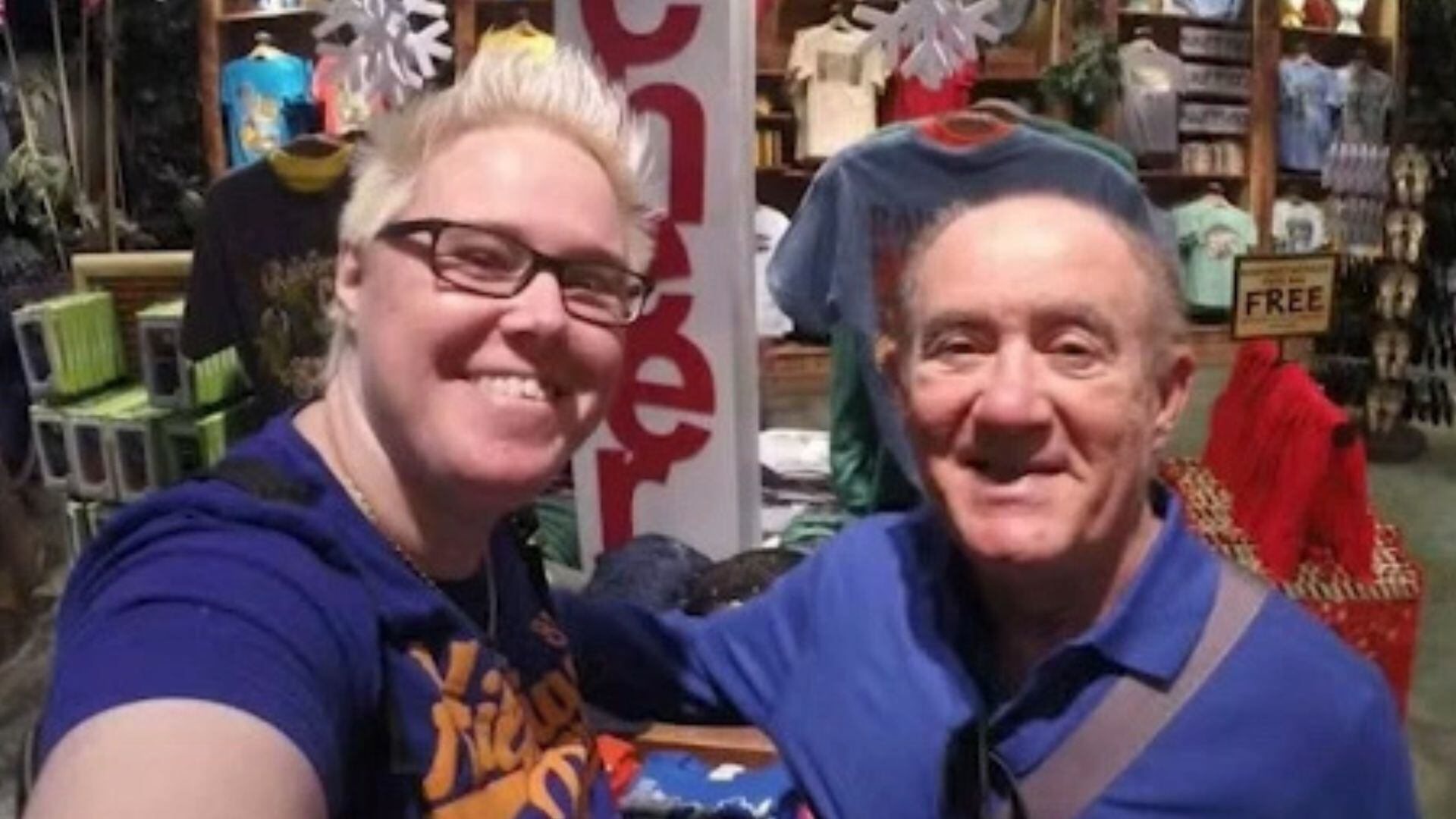 Filha acusa Renato Aragão de calote e cobra dívida de quase R$ 900 mil na Justiça