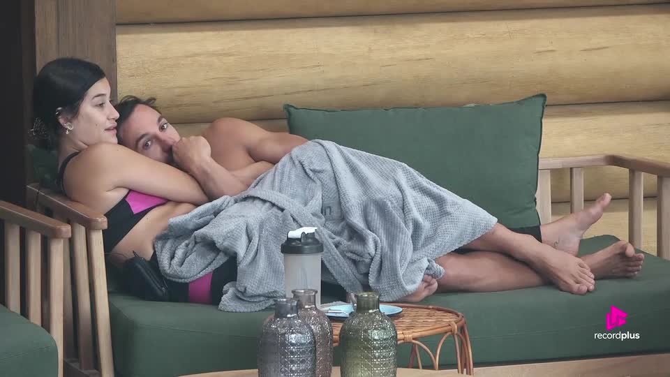 Peões planejam Roça para eliminar Wallas: 'Kathy é mais forte que Maria' | A Fazenda 17