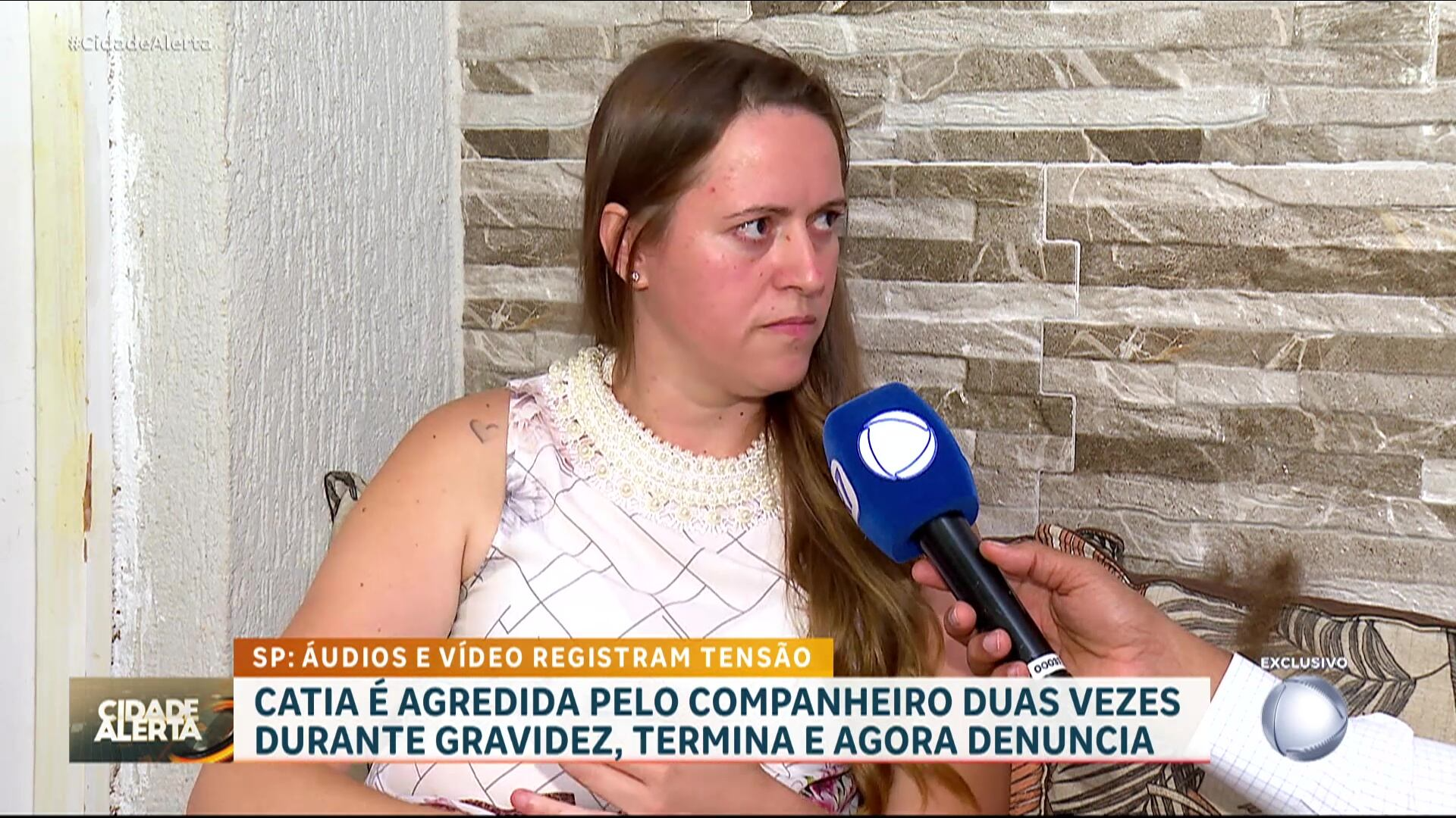 SOS Mulheres: Mulher denuncia namorado após ser agredida durante gravidez do filho do casal