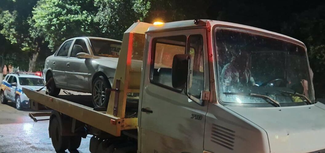 Menino de 10 anos é flagrado dirigindo carro em alta velocidade em Minas Gerais