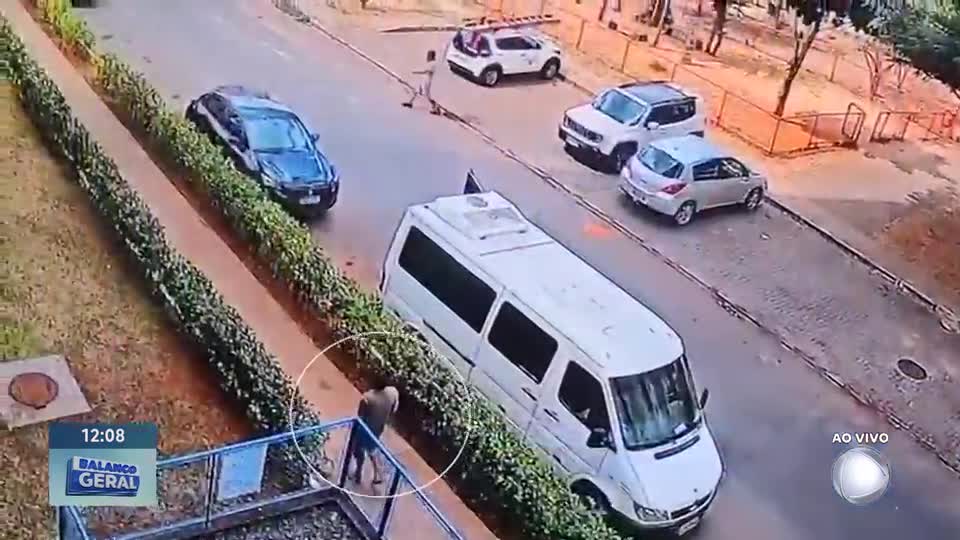 Onda de furtos a vans escolares preocupa motoristas do Distrito Federal