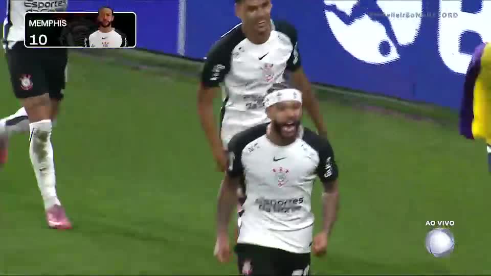 Gol do Corinthians! Memphis faz 'pintura' na Neo Química Arena e coloca time alvinegro na frente