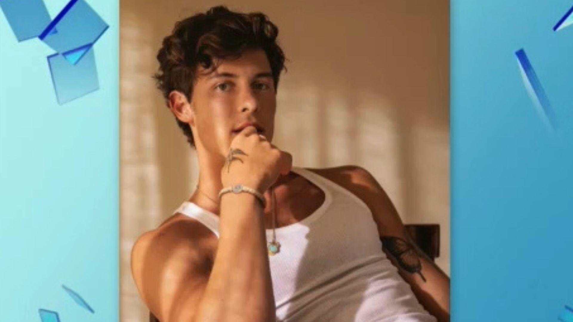 Shawn Mendes aparece (do nada) em shopping de SP e causa euforia nos fãs