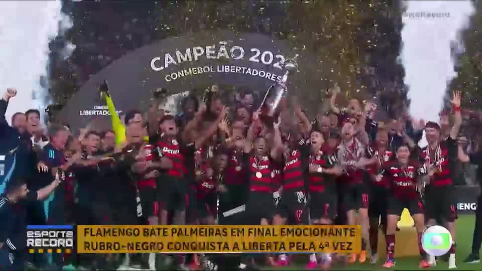 Flamengo é tetracampeão da Libertadores e celebra com festa no RJ