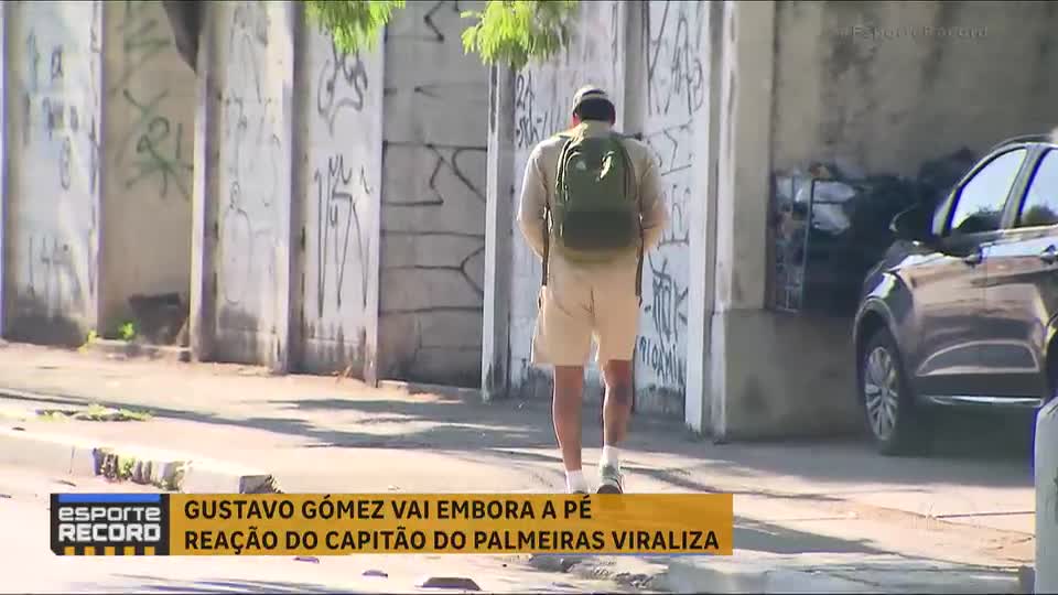 Derrota na Libertadores: Gustavo Gómez vai embora a pé do CT do Palmeiras